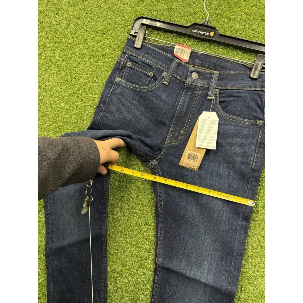 Levis shop confidence